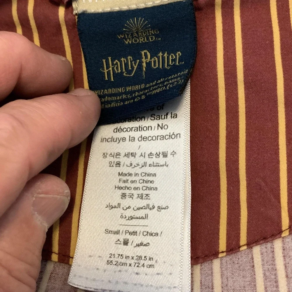 Pottery Barn Teen Pajama Tops Small Harry Potter Gryffindor Hufflepuff Lot‎ Of 2